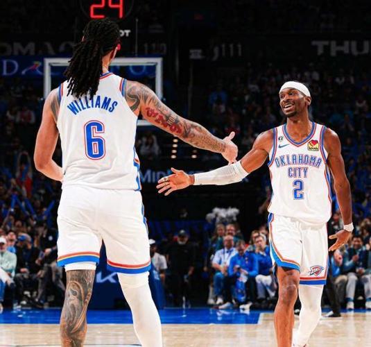 亚历山大22+5+5刷新纪录,杰伦威复出榜眼5记封盖,雷霆大胜76人