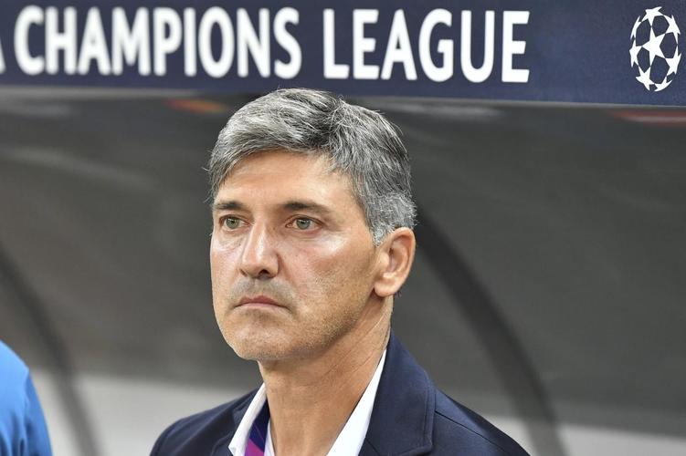 马祖拉：我觉得年度最佳教练是个很蠢的奖项干脆不该设立