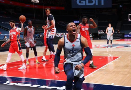 高效发挥难救主!加福德11中9空砍21分8板2助拼下5前场板