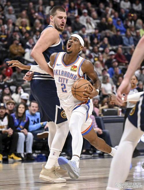 掘金130117爵士！约基奇划水砍15+17+12，穆雷10记三分创历史