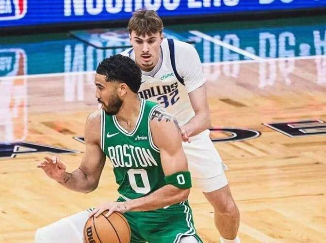 王者归来！塔图姆25+18+11砍下大伤后首个三双！生涯第五个