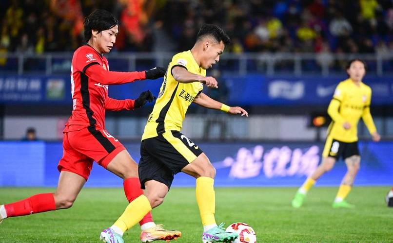 李新翔：中超攻防转换节奏变化很快抓住机会的前提是自身有实力